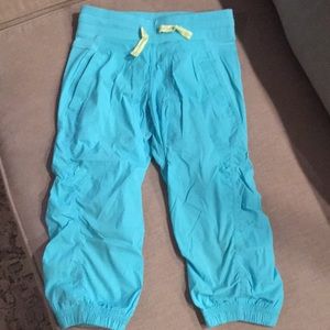 Ivviva girls Capri track pant
